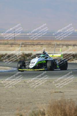 media/Nov-17-2024-CalClub SCCA (Sun) [[5252d9c58e]]/Group 2/Qual (Star Mazda Entrance)/